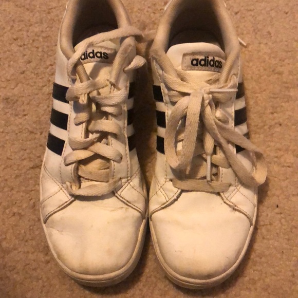 adidas Other - Girls adidas size 4.